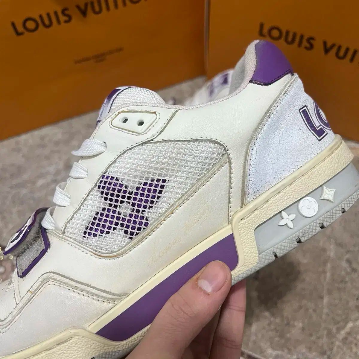 7サイズ ルイヴィトン バックル トレーナー スニーカー