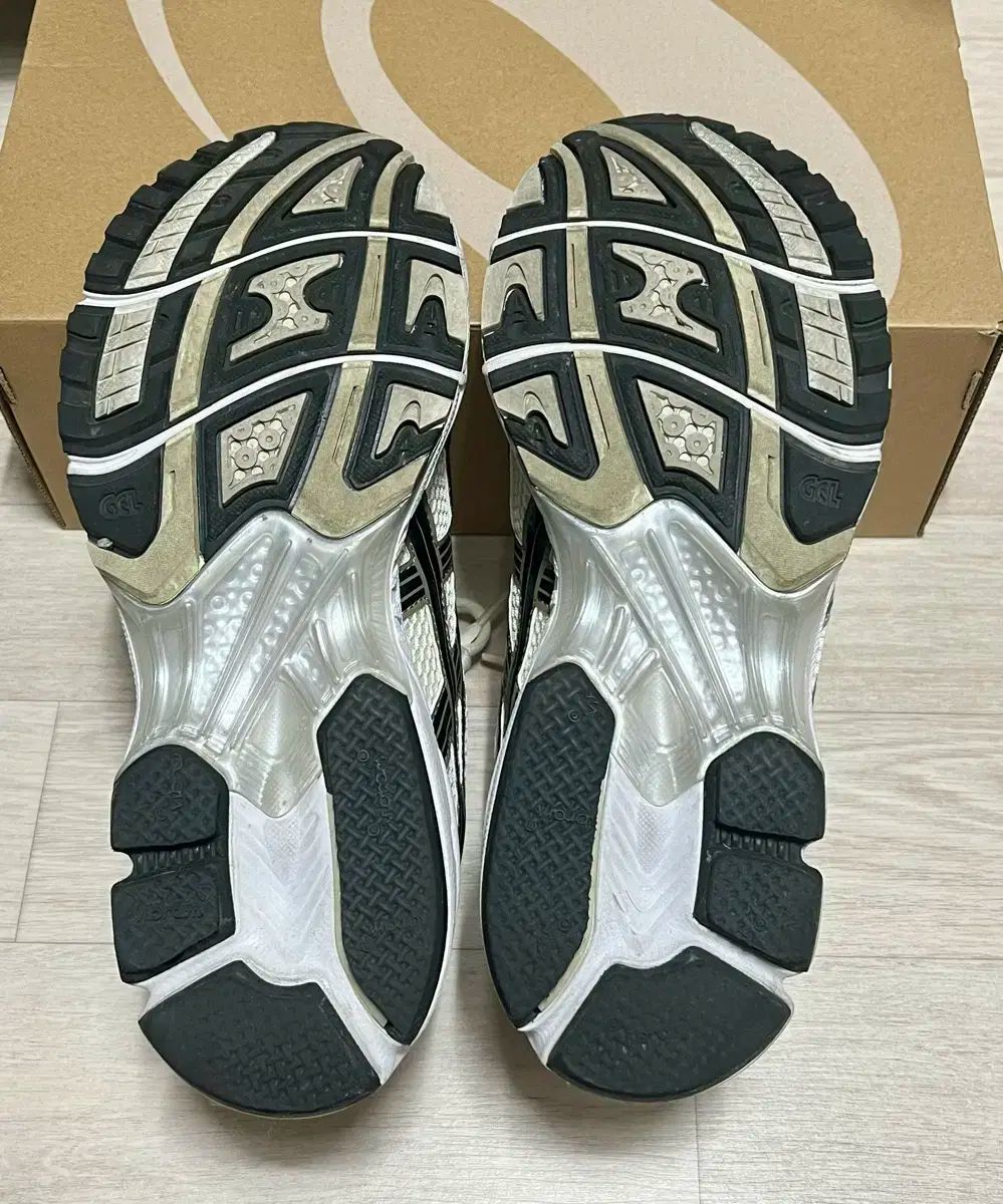 アシックス ゲル カヤノ 14 クリームブラック