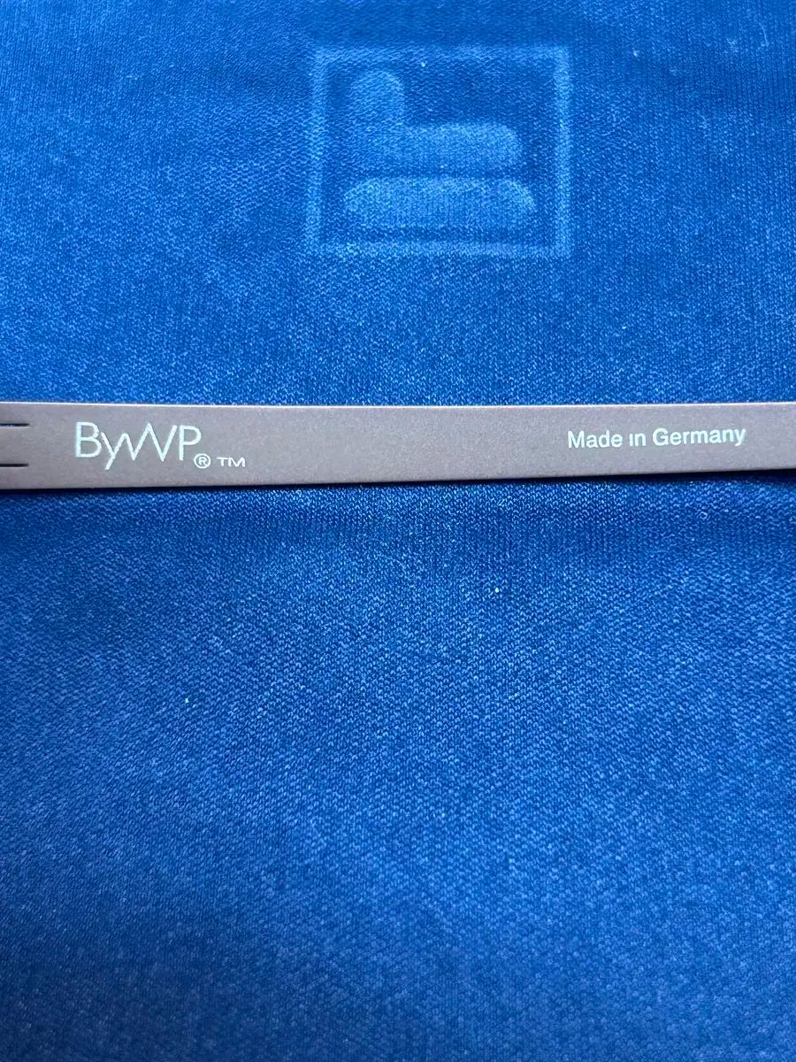 プロックスシェメガネ