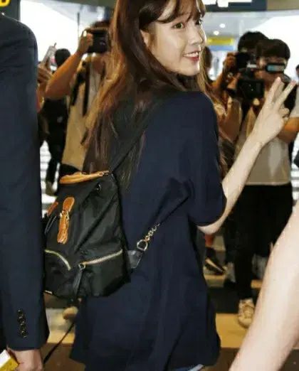 1回使用 状態良し バーバリー リュックサック ピンク バックパック IU バッグ 芸能人 バッグ