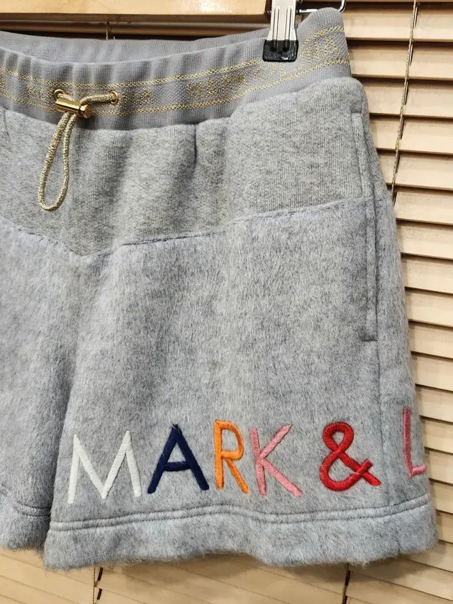 MARK - LONA マークアンドロナ 冬 ゴルフハーフパンツ 66