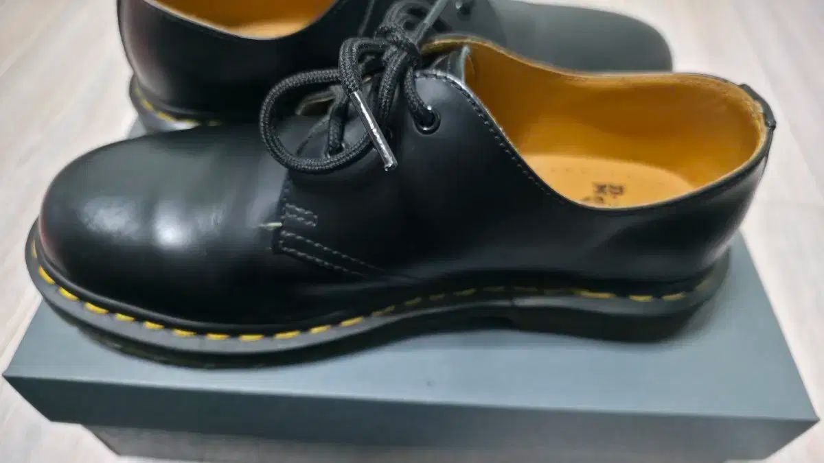 ブラック スムース