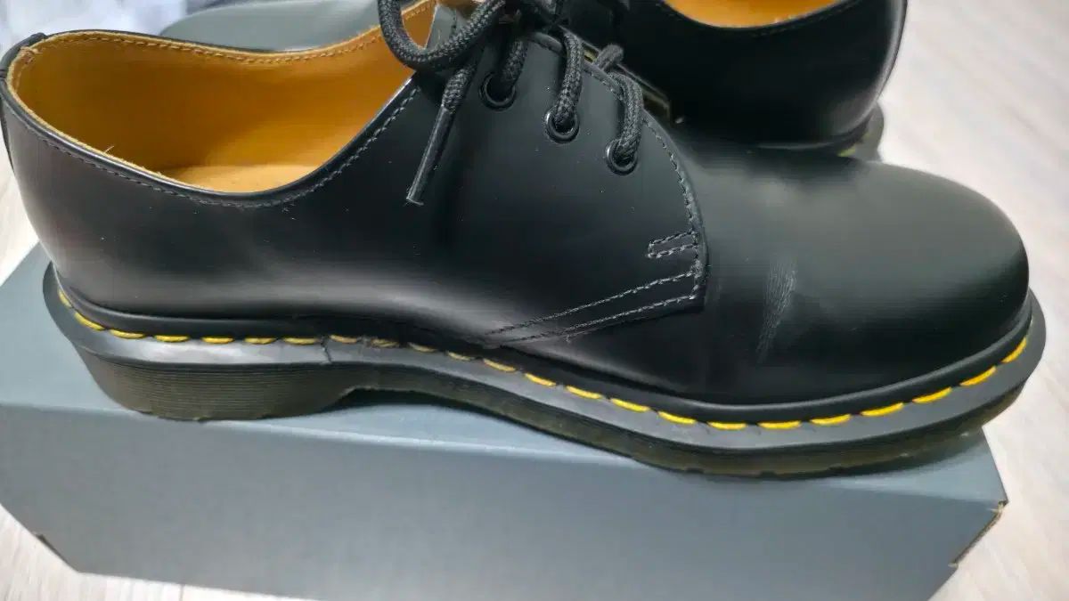 ブラック スムース