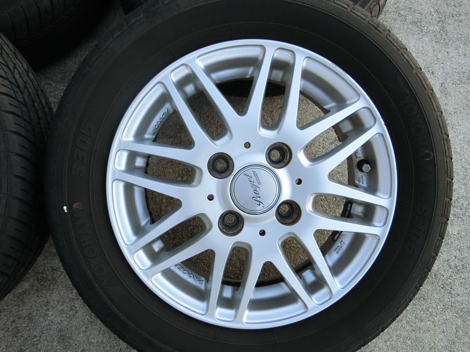  884 Proget 13インチ アルミホイール 13 4 0 B 42 PCD 100 ハブ径 約67 mm 4穴 4本セット 155 65 R タント 外し 13インチ タイヤ ホイールセット