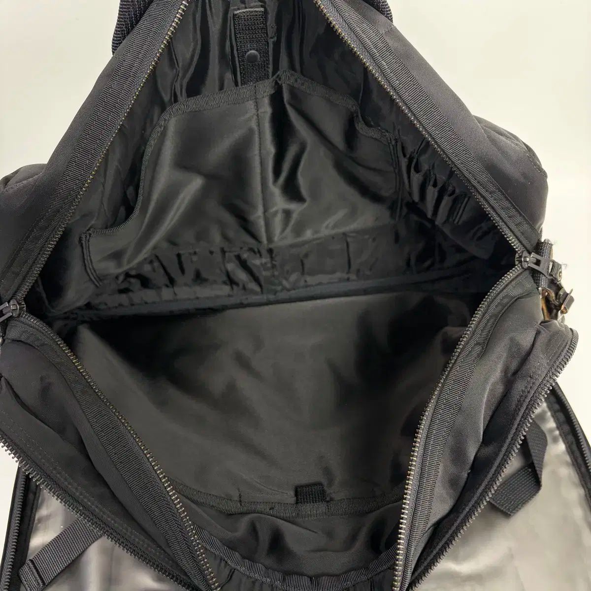 ブリーフケース