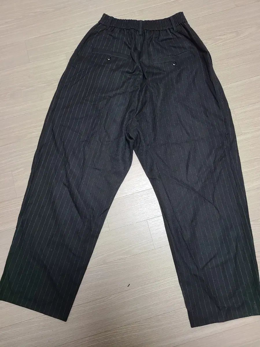 ナウン ワイド テーパード パンツ ストライプ ブラック