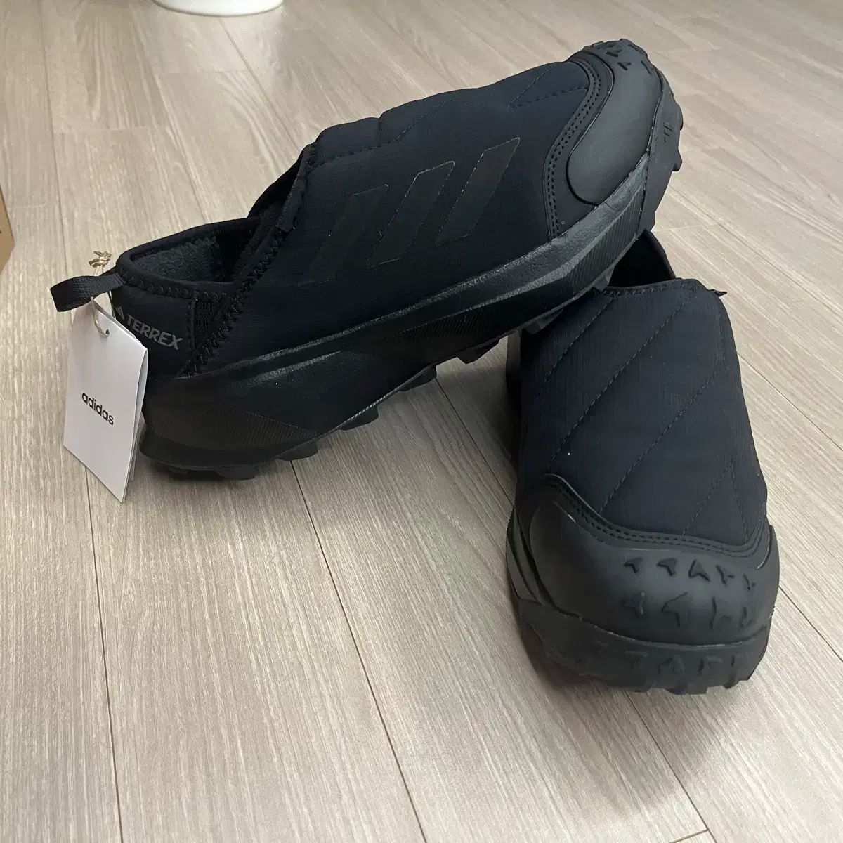 アディダス テレックス ウィンター スリッポン 防寒靴 260