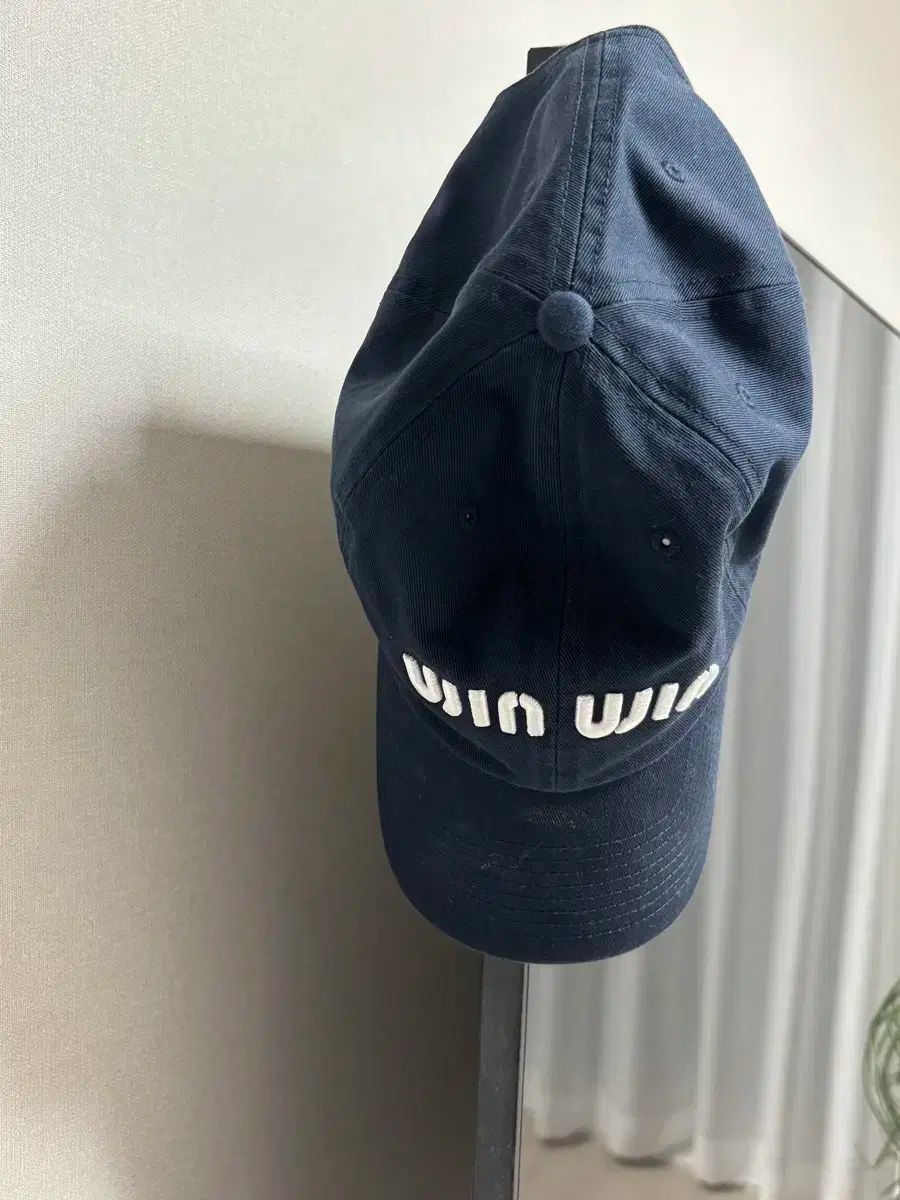 MIU MIU ミュウミュウ ベースボールキャップ