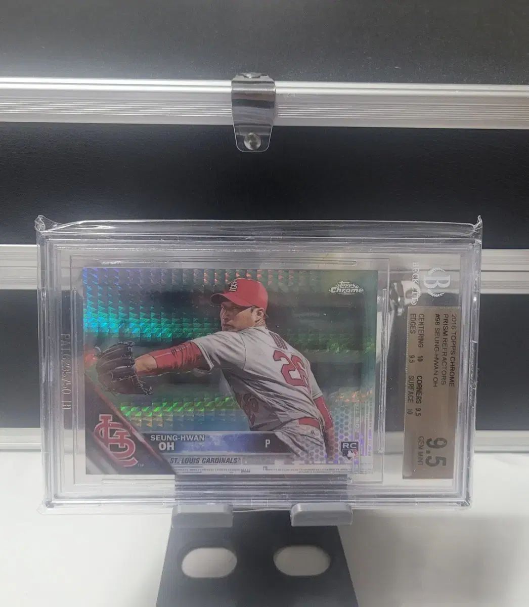 オ スンファン 呉昇桓 2016 TOPPS トップス クロム ルーキーRC プリズム 級 カード