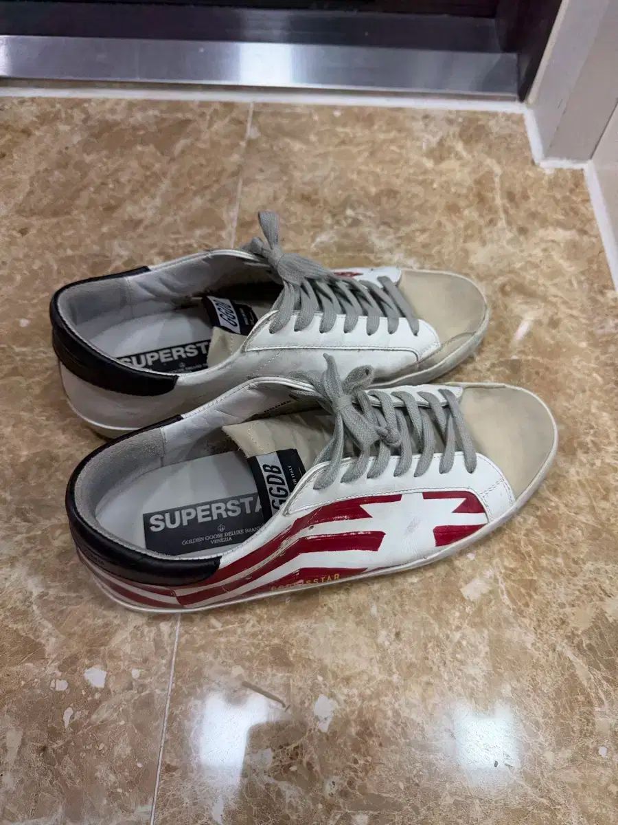 GOLDEN GOOSE ゴールデングース41サイズ