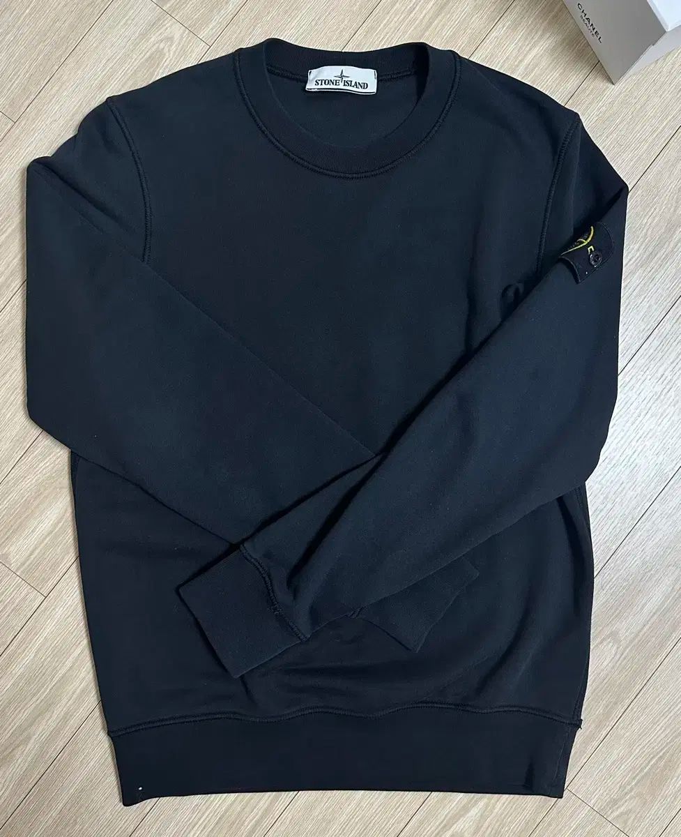 s STONE ISLAND ストーンアイランド スウェット