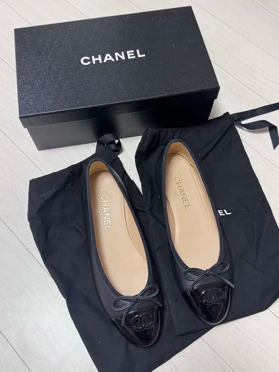 シャネル バレエ フラット ブラック
