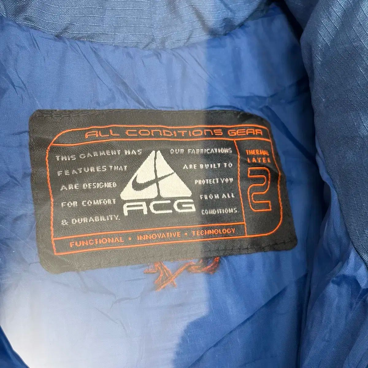 ダウン ジャケット