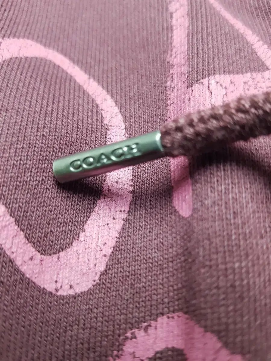 ラビット バーガンディ