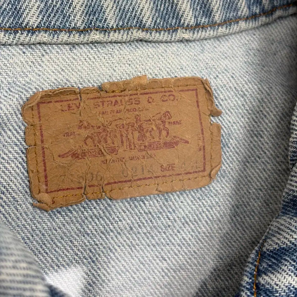 デニム トラッカー