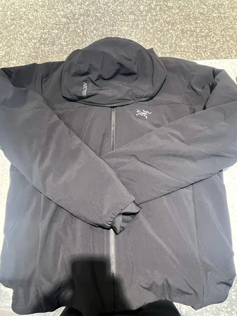 アークテリクス アークスィロン フーディー L