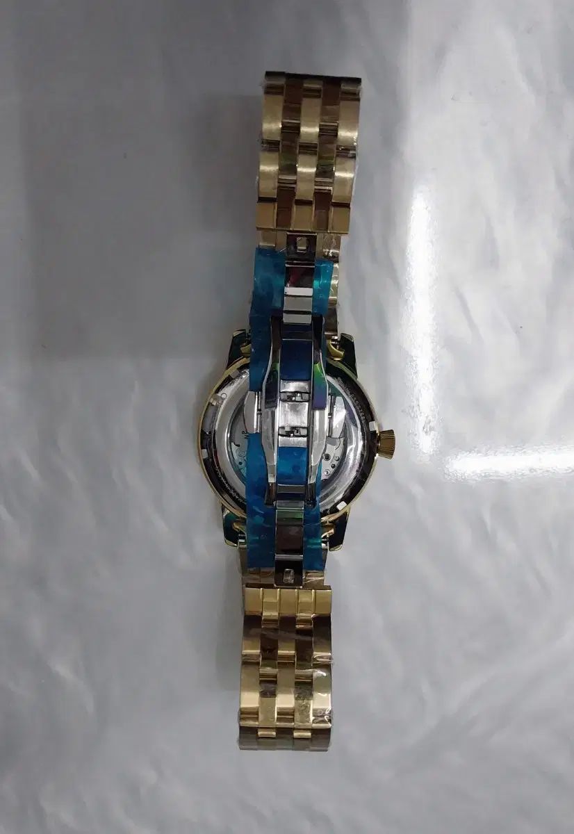 カクテル ゴールド