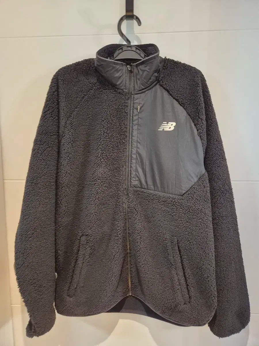 ニューバランス ボア フリース ジャケット ブラック