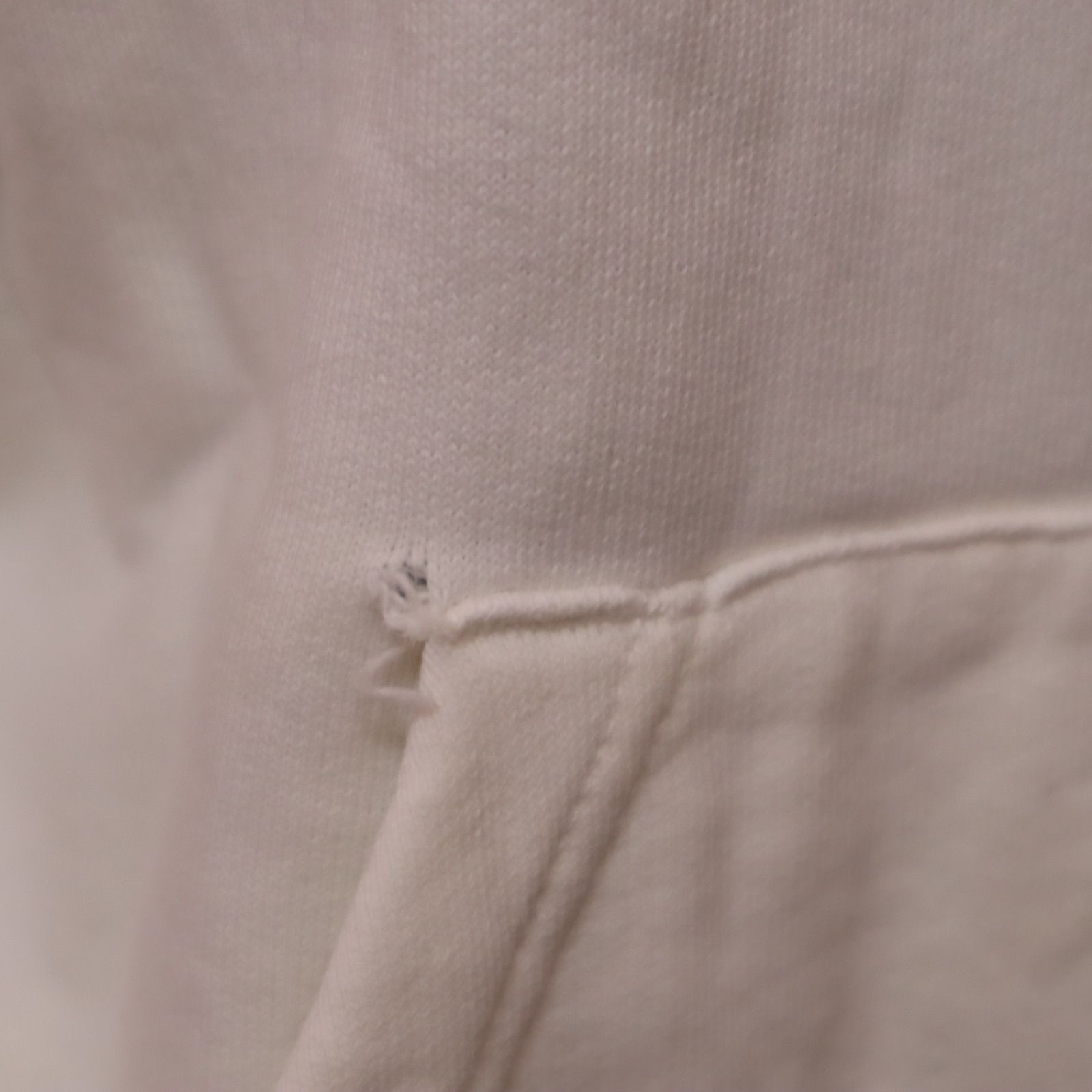 人懐っこい off-white パーカー ご注文期待致します!