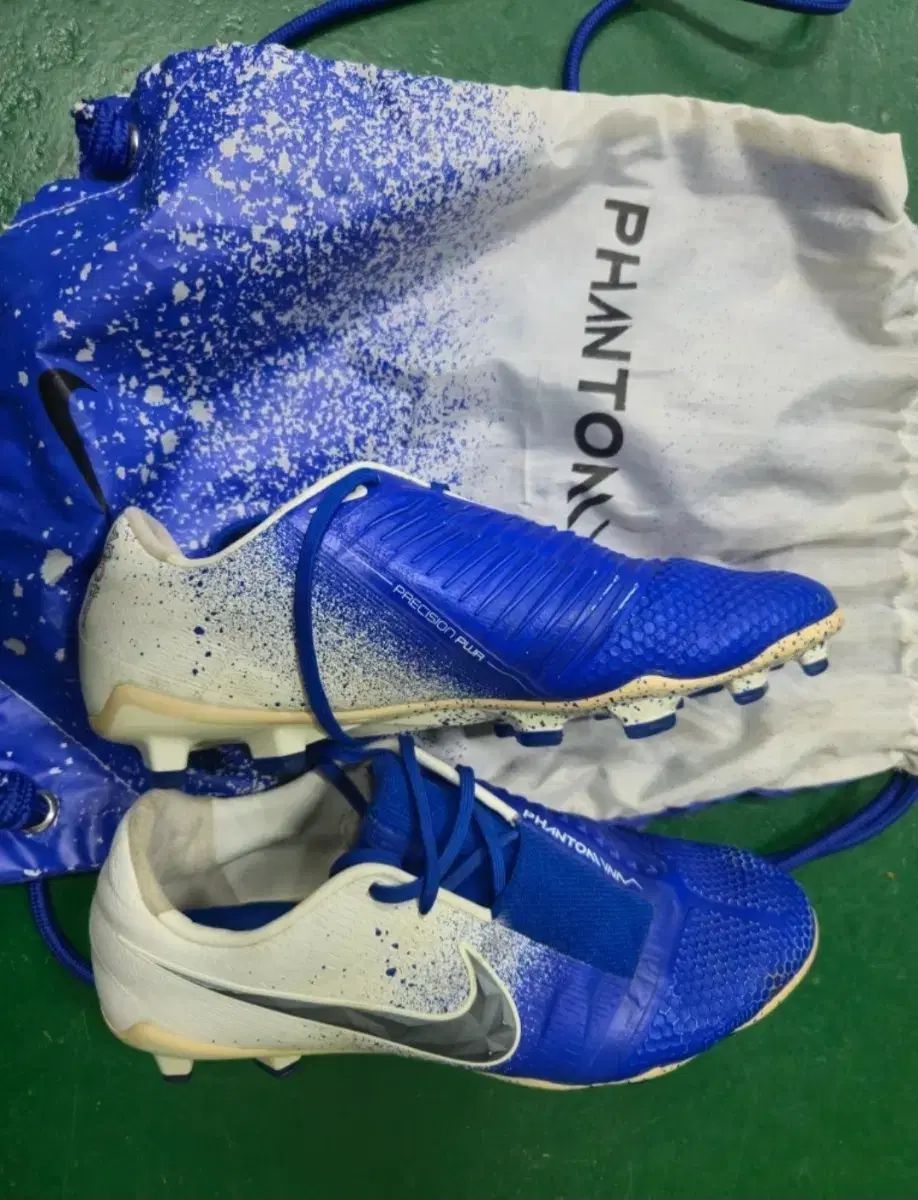 ナイキ ファントム ヴェノム エリート サッカーシューズ 260