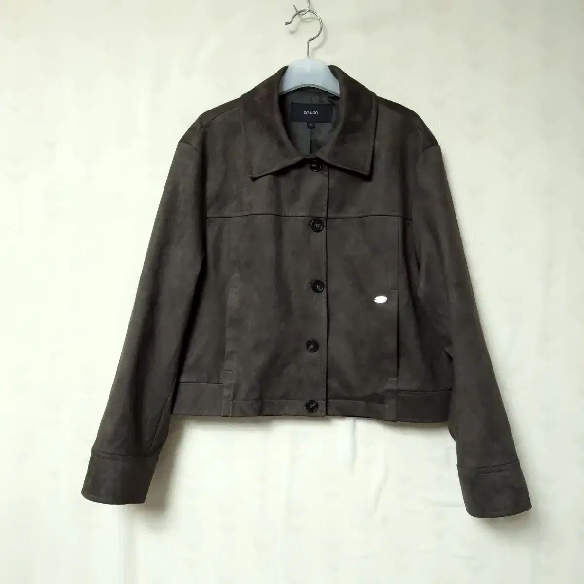 25年 on-on オンアンドオン スウェード ショート アウター 55 細身77
