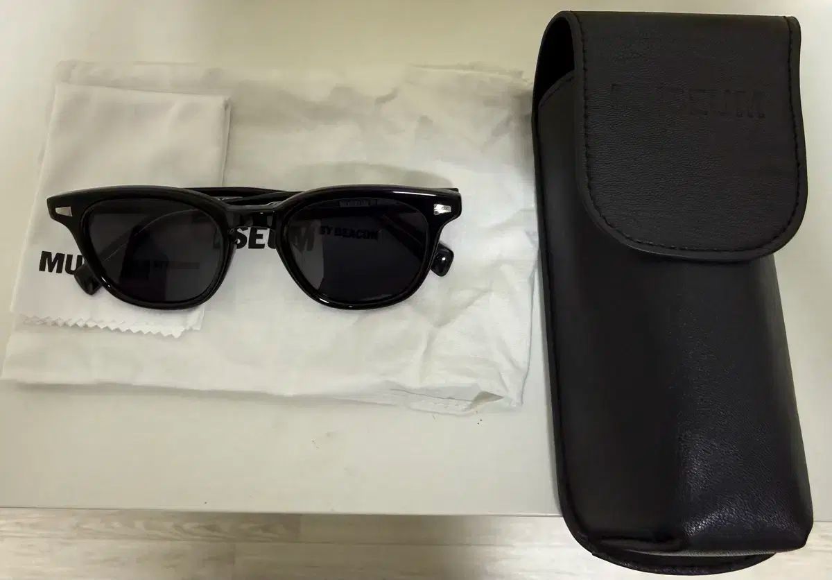 ミュージアムバイビーコン MUSEUM 6 ARTISAN C 1 サングラス