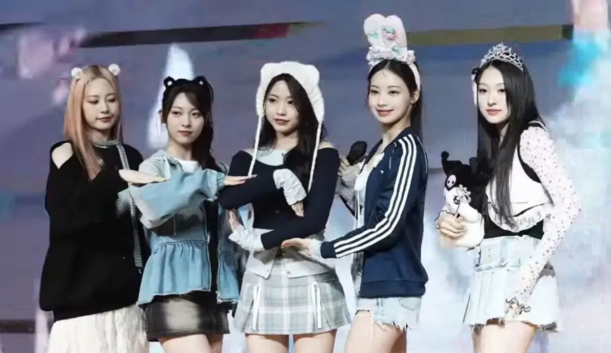 240330 リーセンヌ メイ サイン入りポラロイド