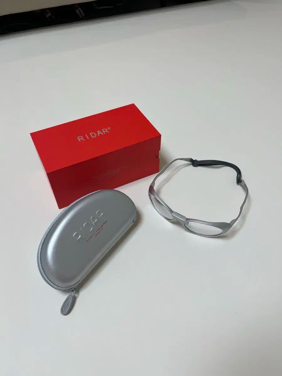 ライダーフィーバー 変色 サングラス シルバー