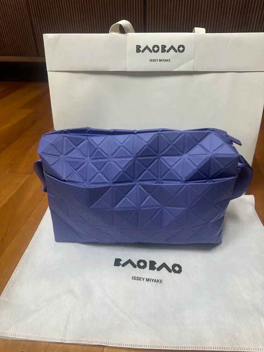 BAO BAO ISSEY MIYAKE バオバオイッセイミヤケ Trackシリーズ クロスバック