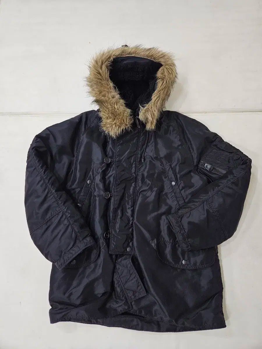 バズリクソンズ ユナイテッドカー N-3B パーカ