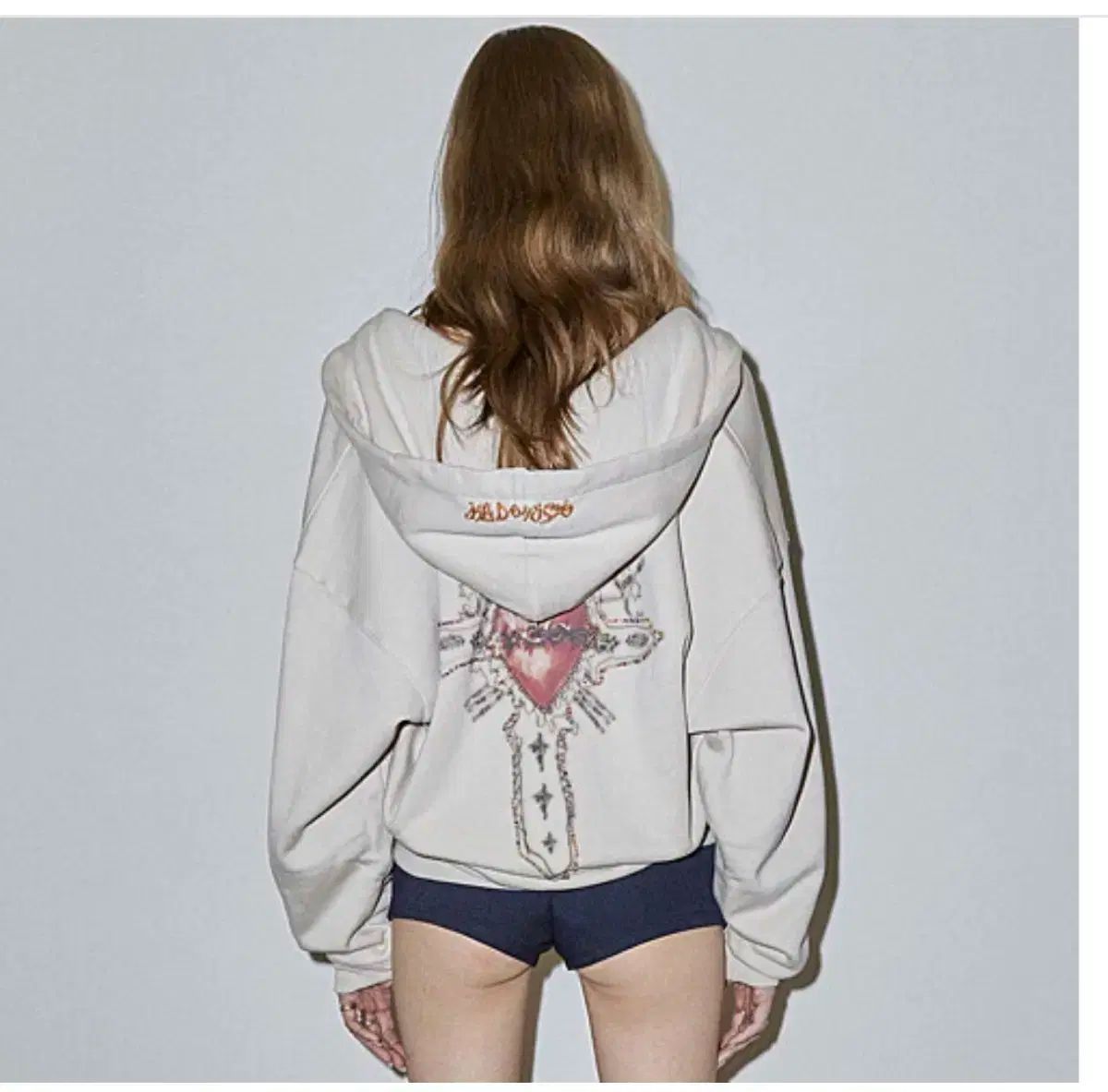 SCULPTOR セントルイス ビーズ フーディー