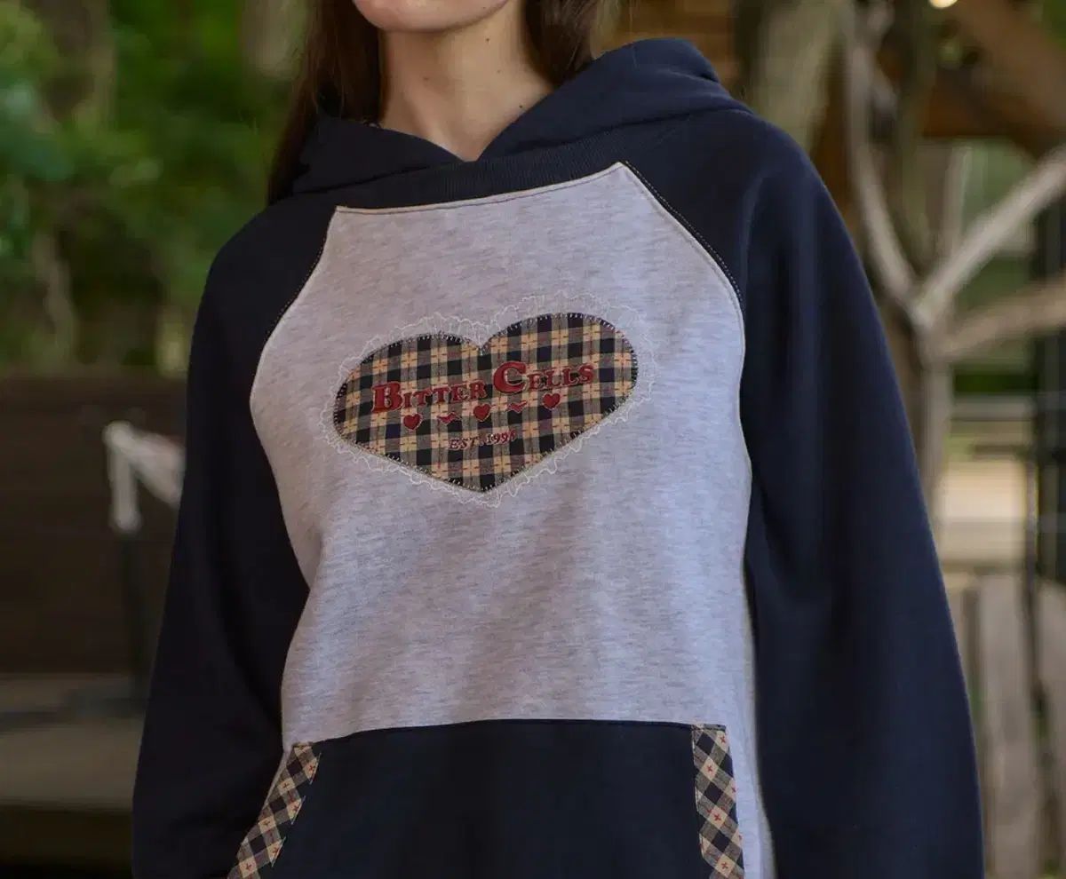 ビターセルズ ヴィンテージ ダイアリー フーディー
