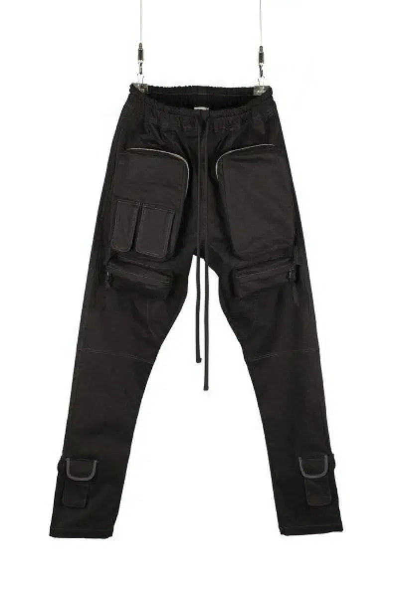 M ファーフロムワット 3D ポケット カーゴパンツ