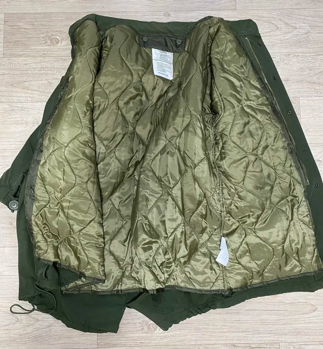 フィッシュテールパーカー