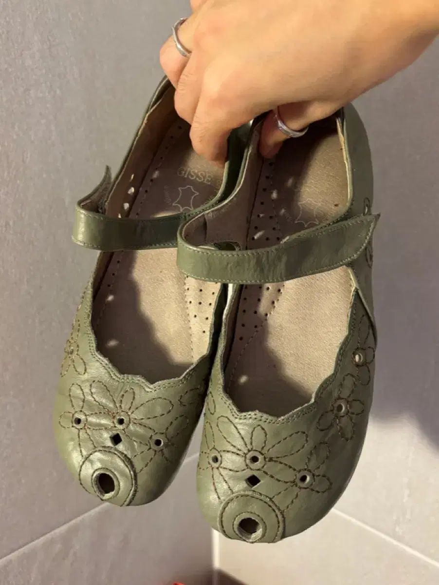 森ガール 靴 フラットシューズ gisse 230