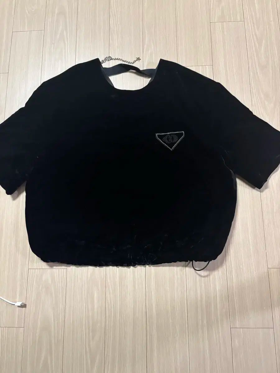 LUCKY CHOUETTE ホリデー ツアーベルベット ブラウス