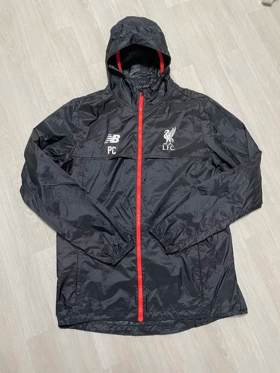 ニューバランス リヴァプール ウィンドブレーカー ジャケット