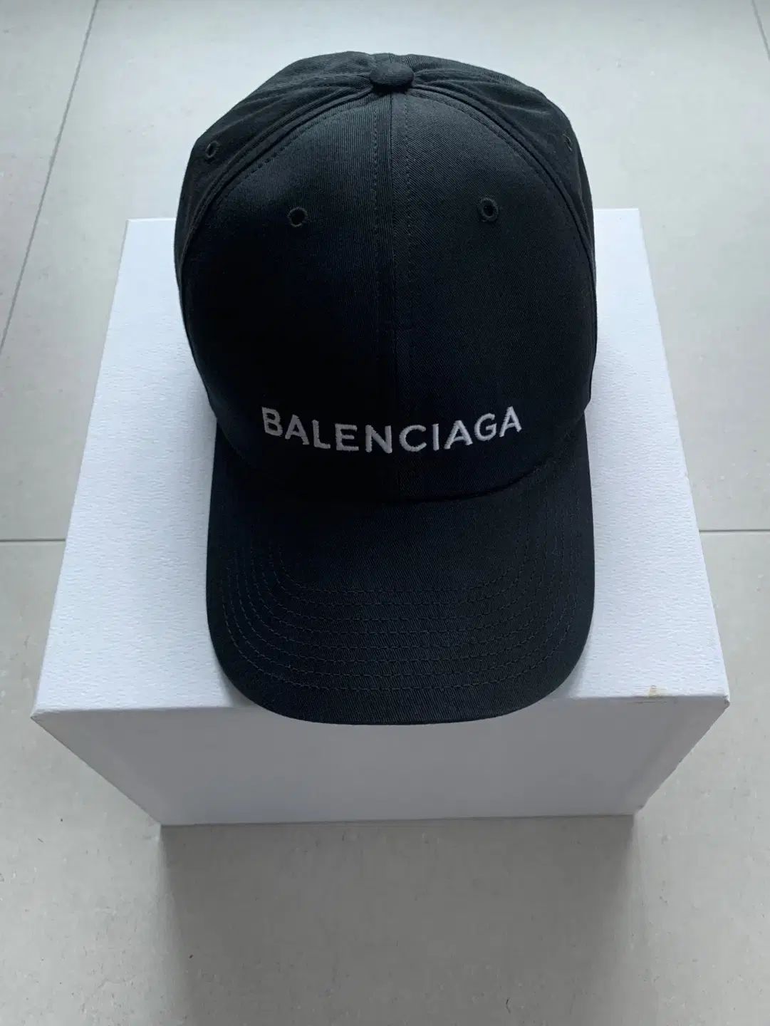 59L バレンシアガ ロゴ ベースボールキャップ