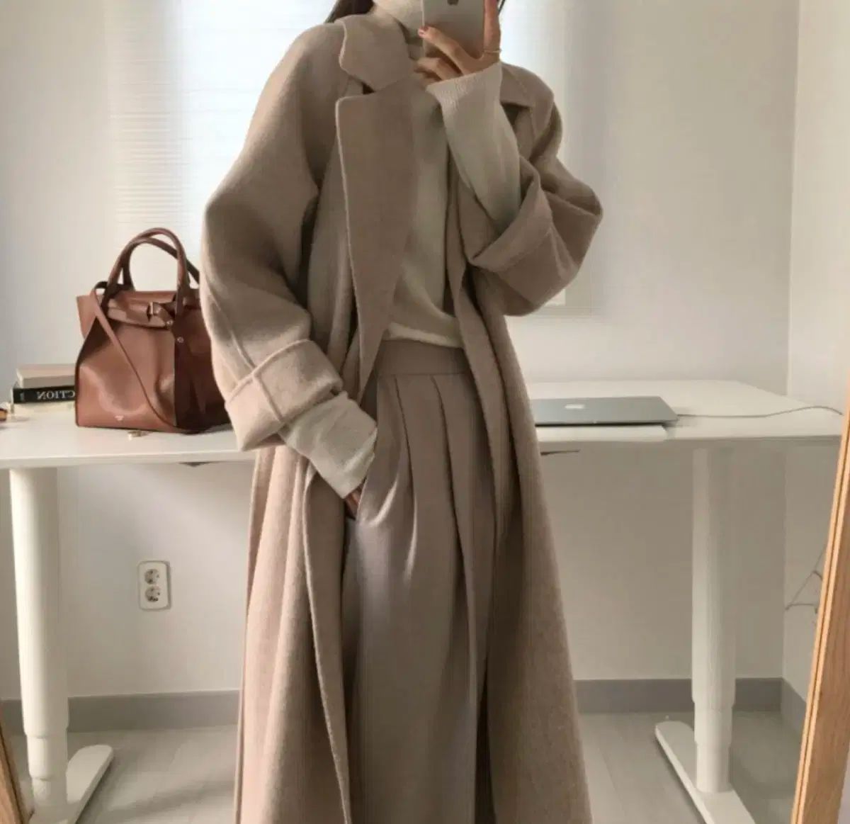 茶色 アプリコット色 白 グレー ロングコート Free 3COLOR