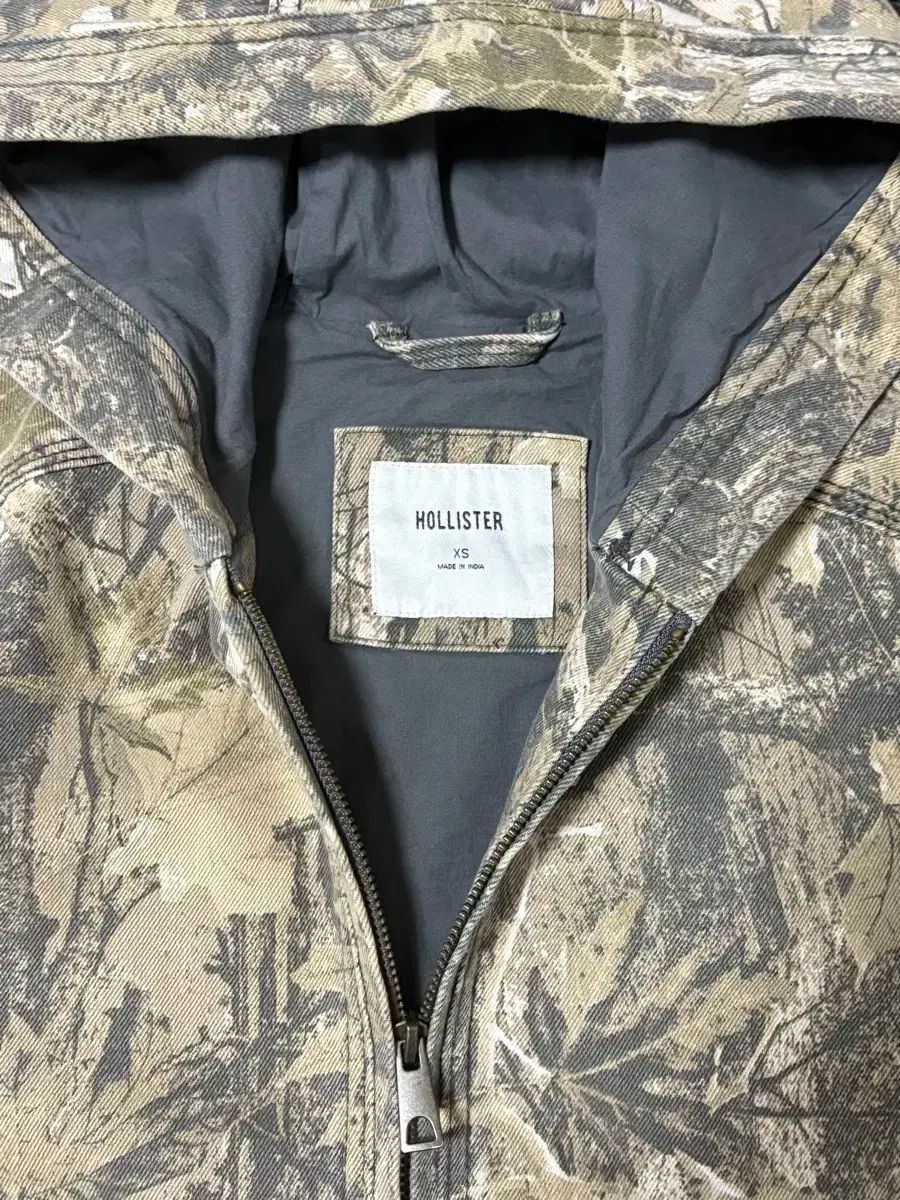 ホリスター カモフラ フーディー ジャケット