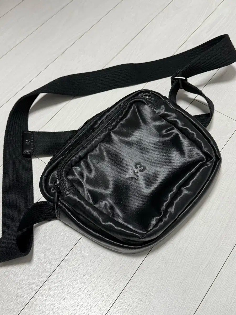 YOHJI YAMAMOTO ヨウジヤマモト Y-3 クロスバック IJ9901 BLACK