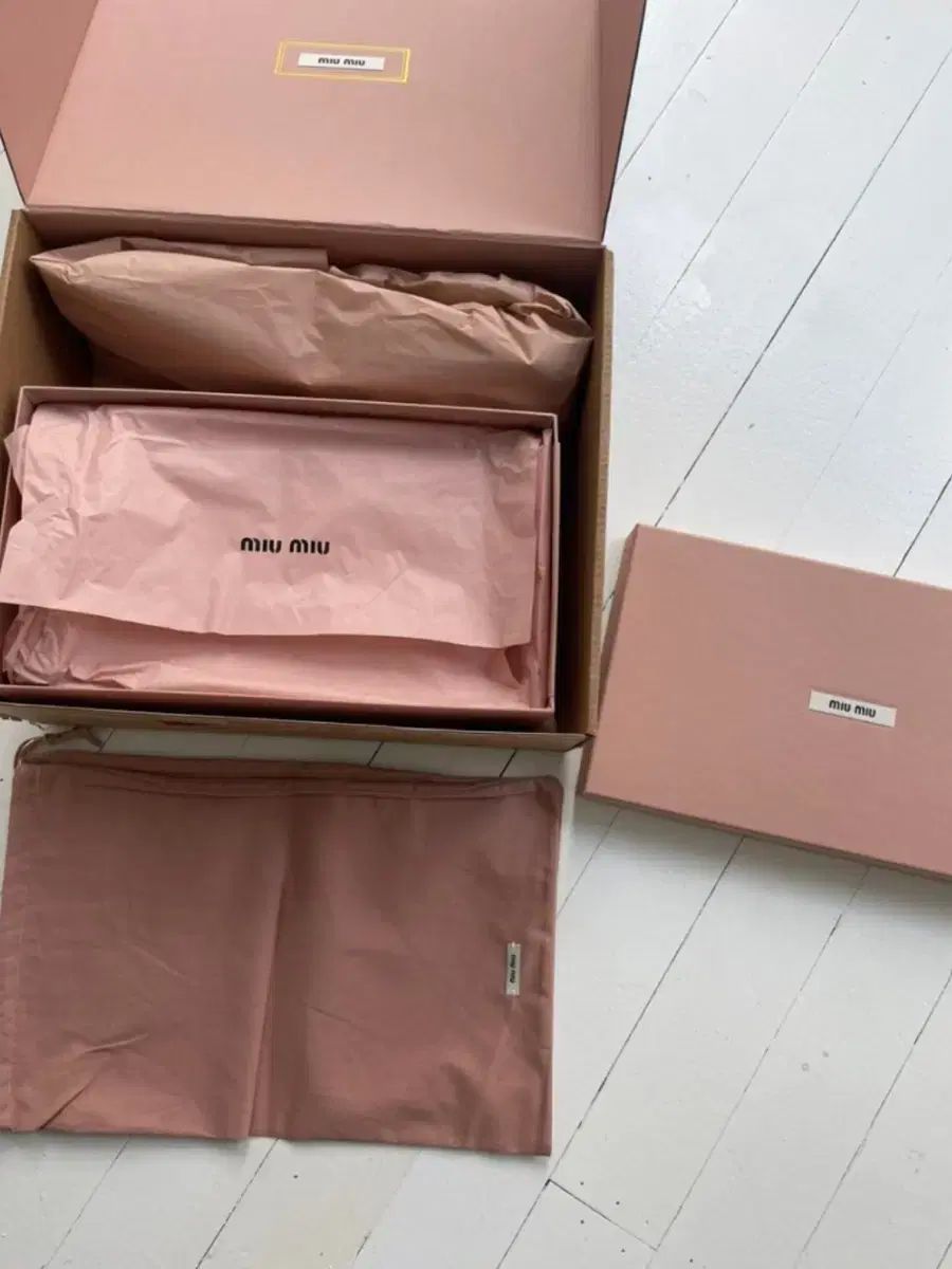 フラット サテン