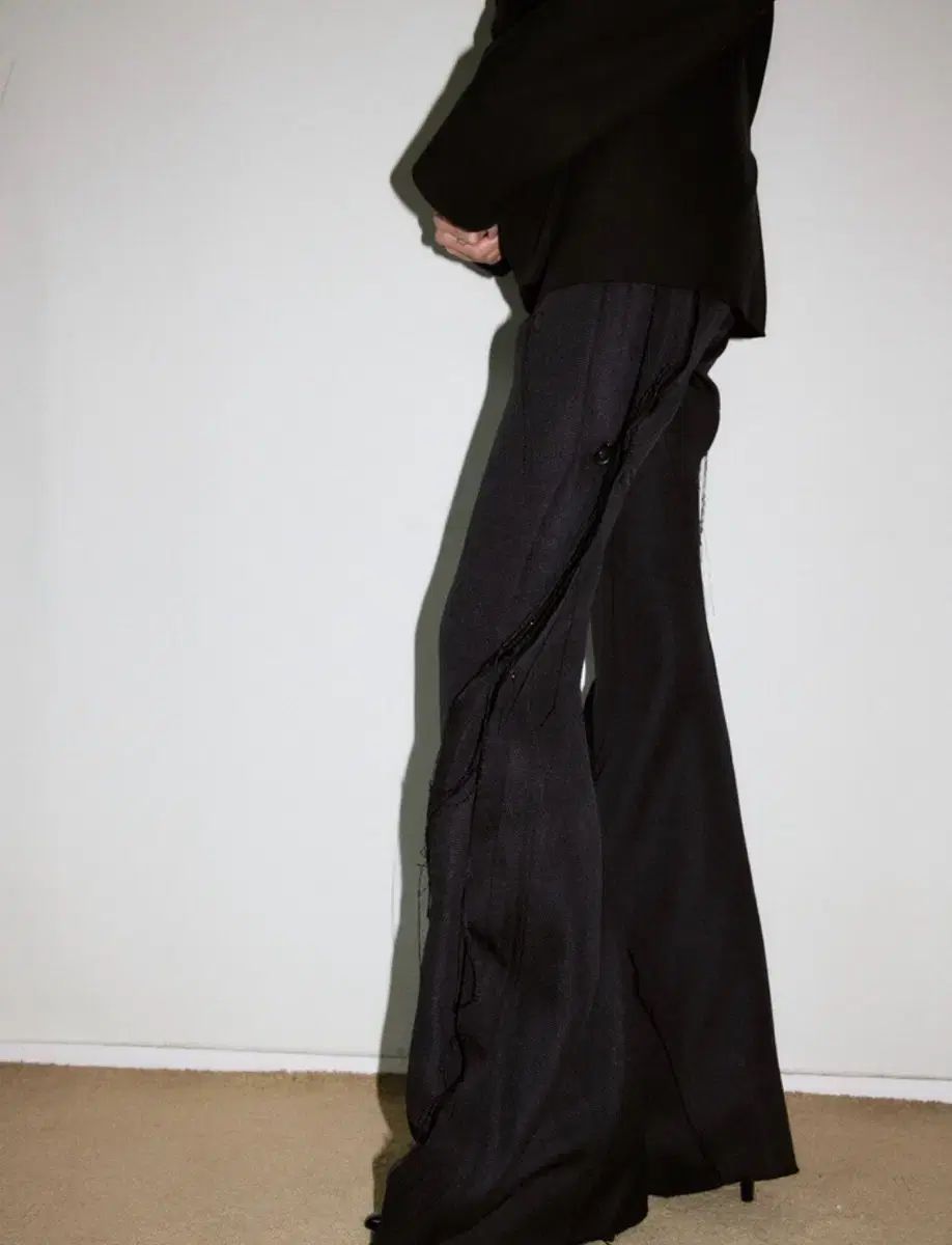 S カルネット ブルーアーカイブ ブルアカ スラックス フ ブーツカット パンツ ブラック