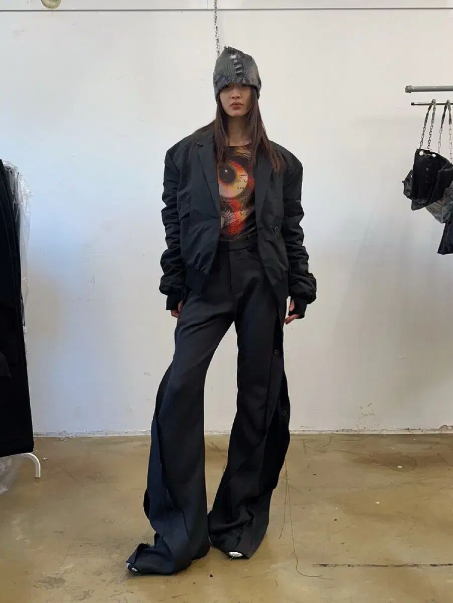 ブーツカット パンツ