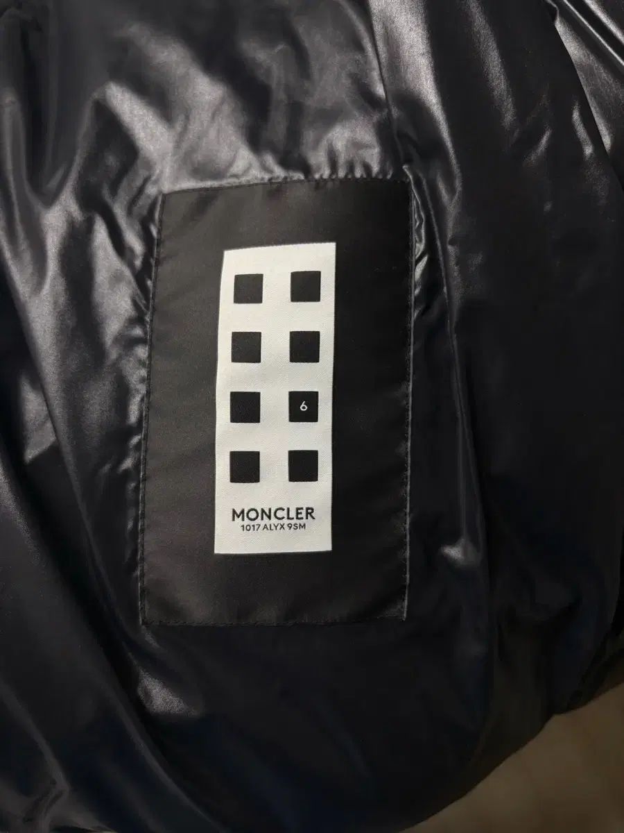 お見逃しなく！ モンクレール x 1017 ALYX 9SM アリクス R ダウン ブラック サイズ 3 まで限定