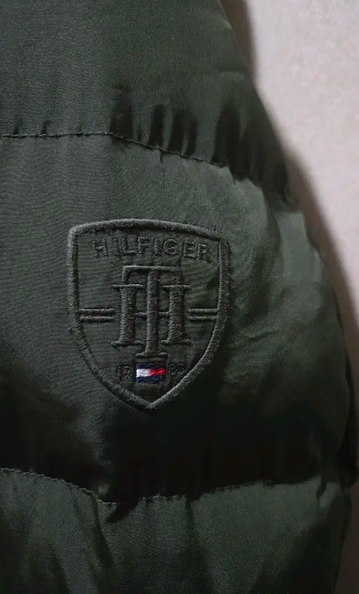 トミーヒルフィガー ダウンジャケット ゆったり95 スリム100