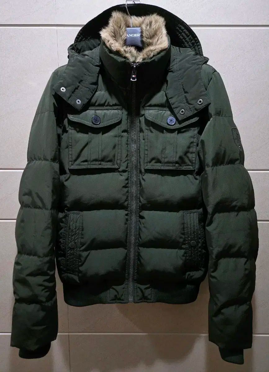 ダウンジャケット