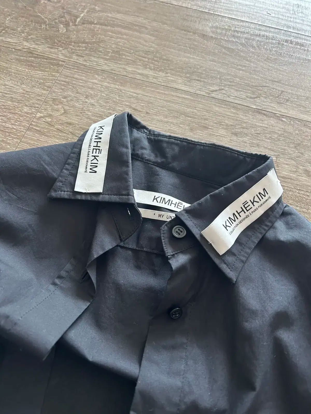 김해김 my uniform label shirt