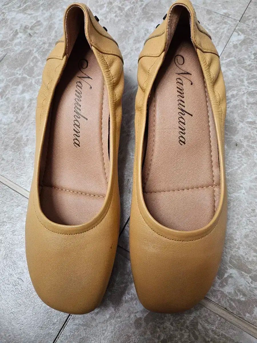 ナムハナ パンプス フラットシューズ 240