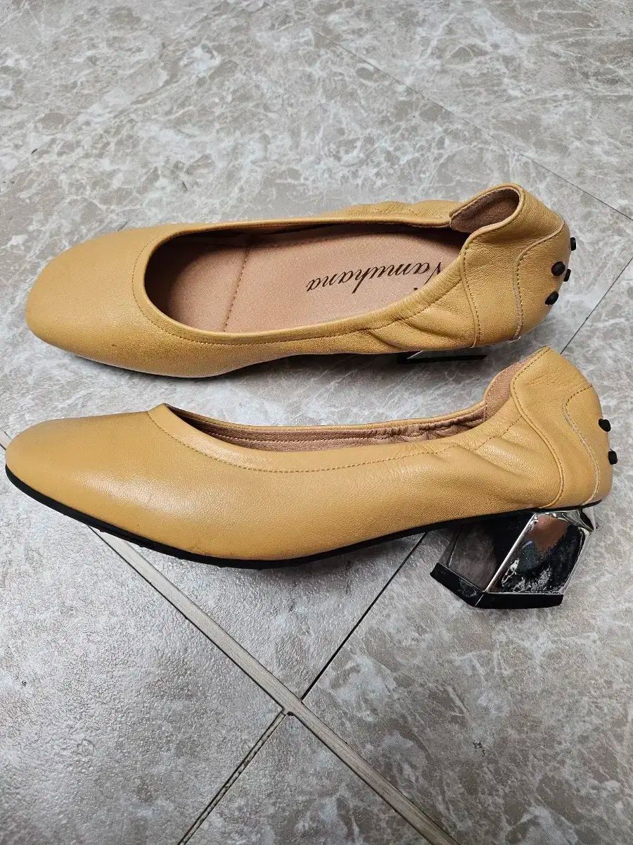 ナムハナ パンプス フラットシューズ 240